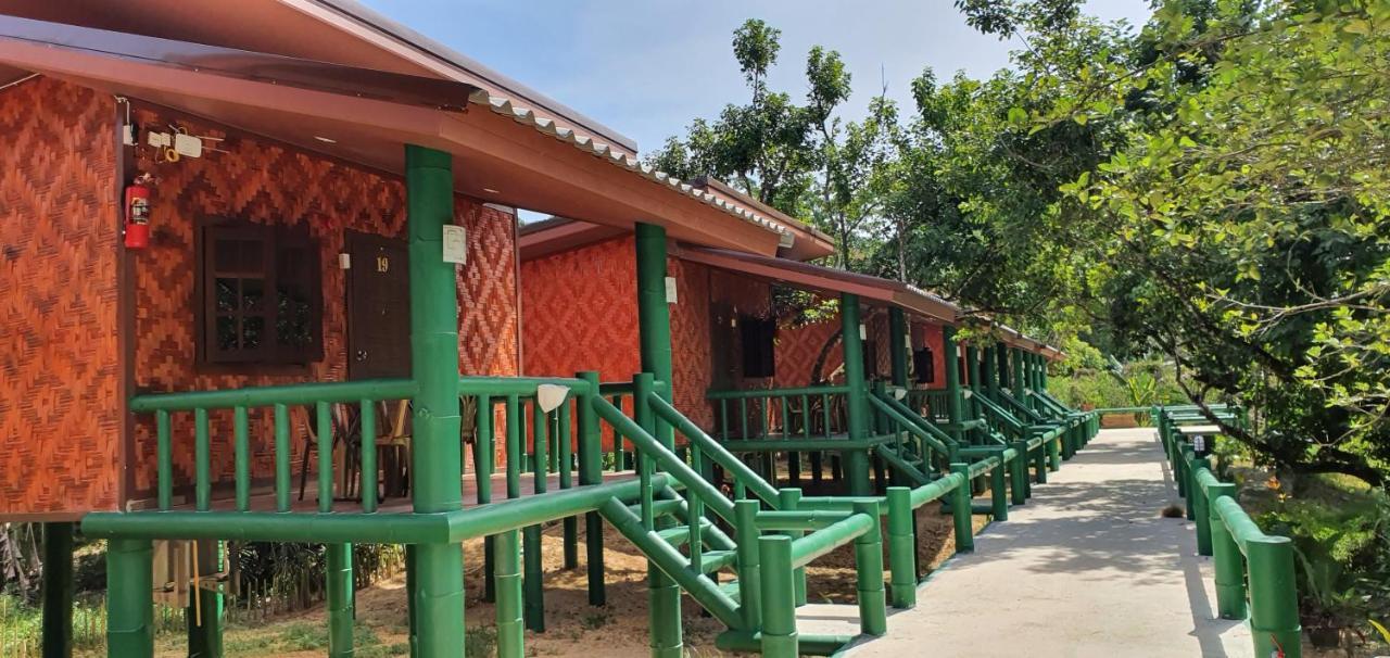 The Royal Bamboo Lodges - Sha Certified Khao Sok National Park المظهر الخارجي الصورة